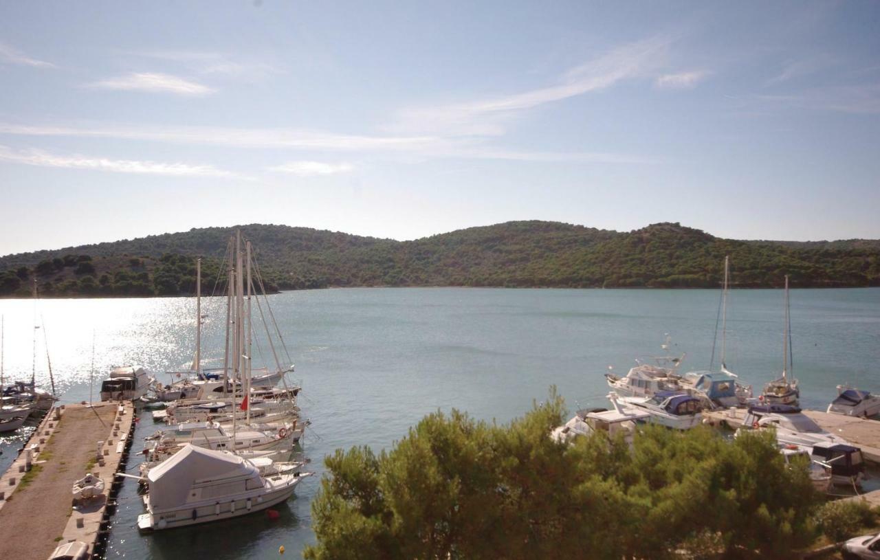 Guesthouse Mila Tisno Εξωτερικό φωτογραφία