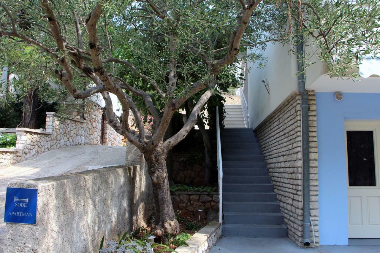 Guesthouse Mila Tisno Εξωτερικό φωτογραφία