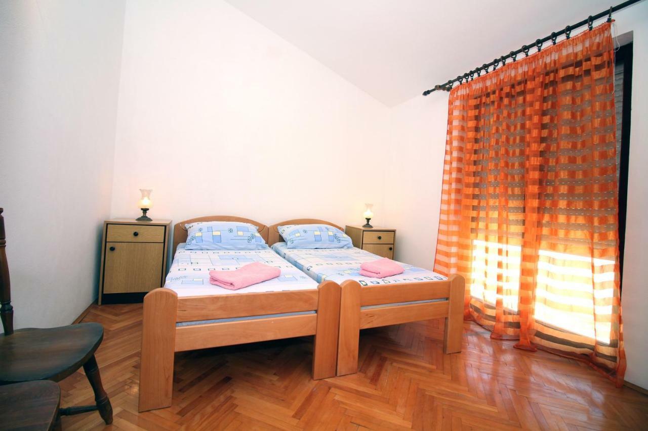 Guesthouse Mila Tisno Εξωτερικό φωτογραφία