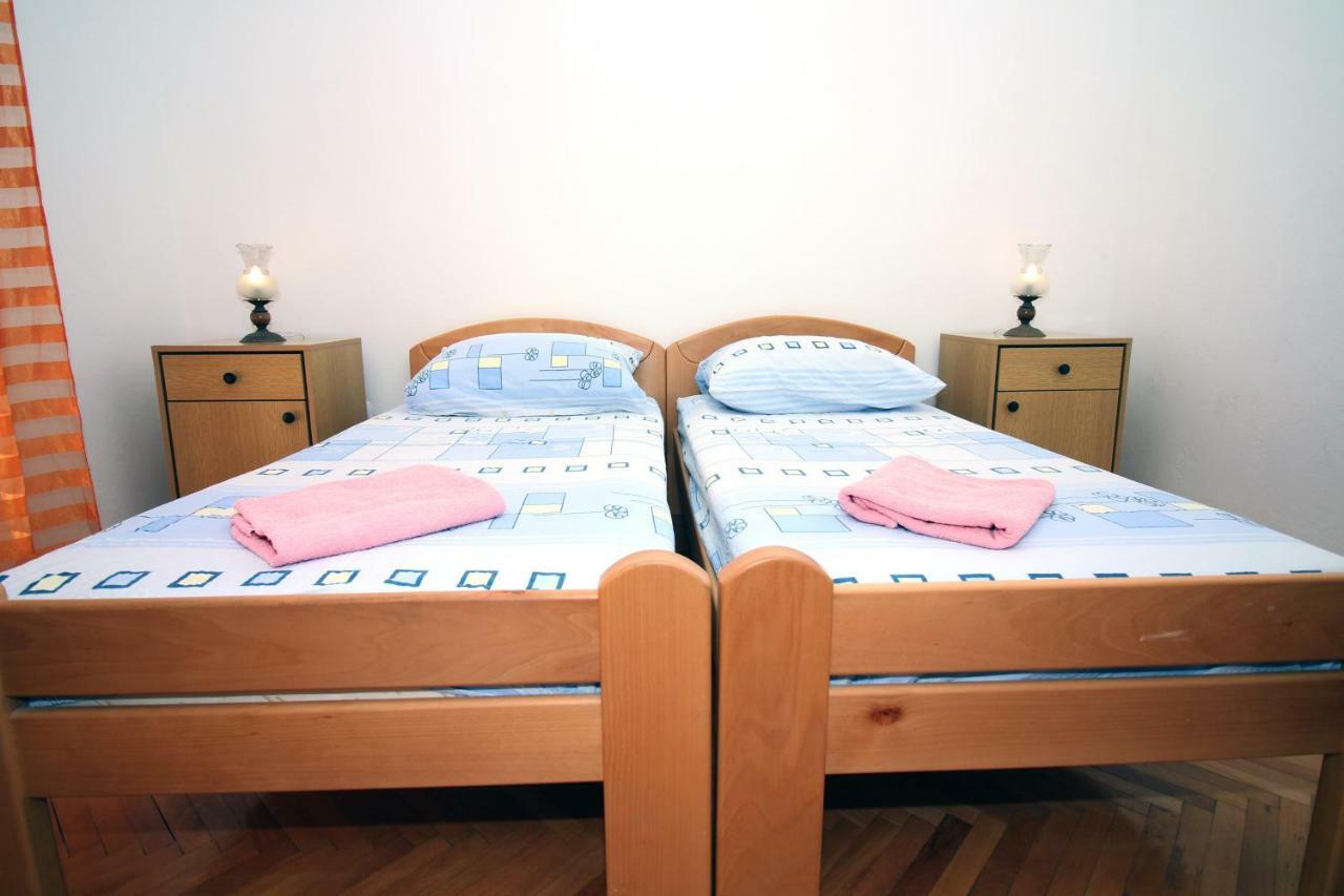 Guesthouse Mila Tisno Εξωτερικό φωτογραφία